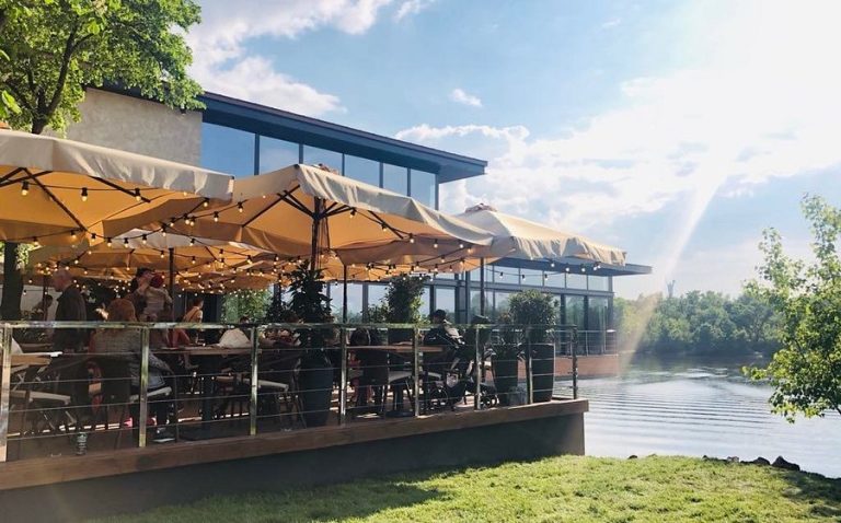 River Grill